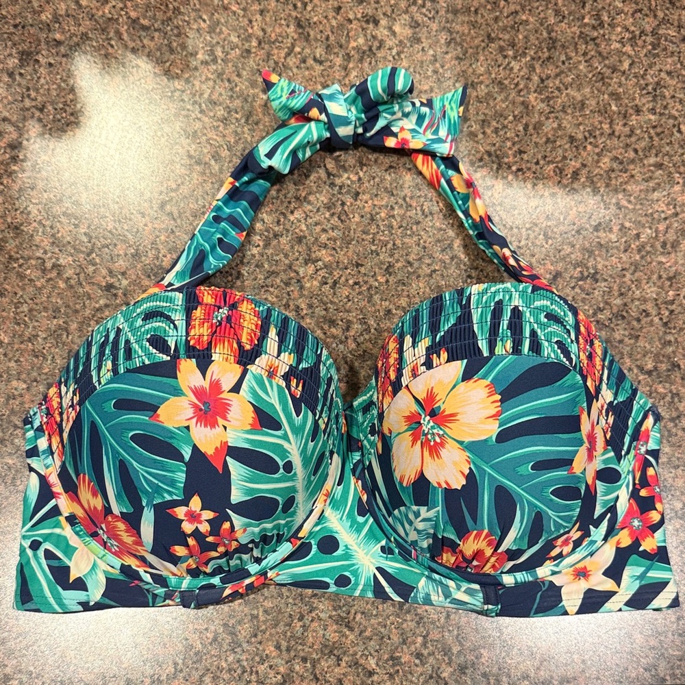 41 Sunsets Curve Tropical Floral Bikini Top Size 18 Halter Underwire Support